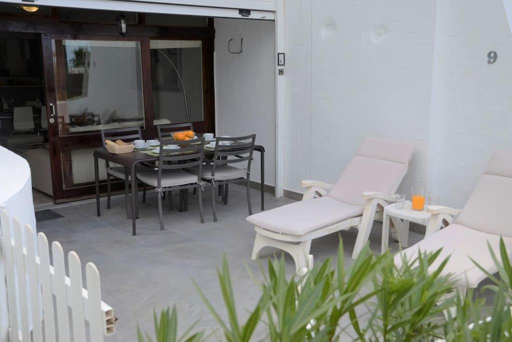 Apartamento Puerto Rico - Primera Linea De Playa Моган Экстерьер фото