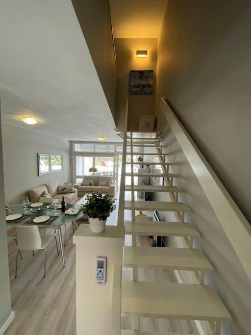 Apartamento Puerto Rico - Primera Linea De Playa Моган Экстерьер фото