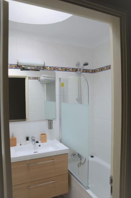 Apartamento Puerto Rico - Primera Linea De Playa Моган Экстерьер фото